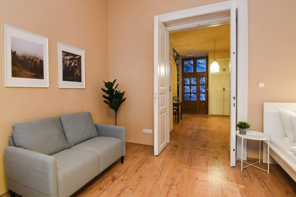 Very Central Very Spacious New Home Budapest Bagian luar foto