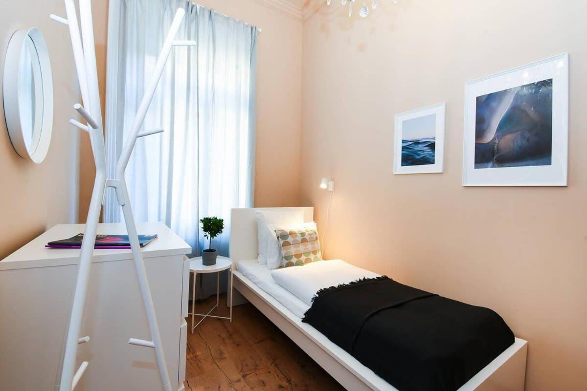 Very Central Very Spacious New Home Budapest Bagian luar foto