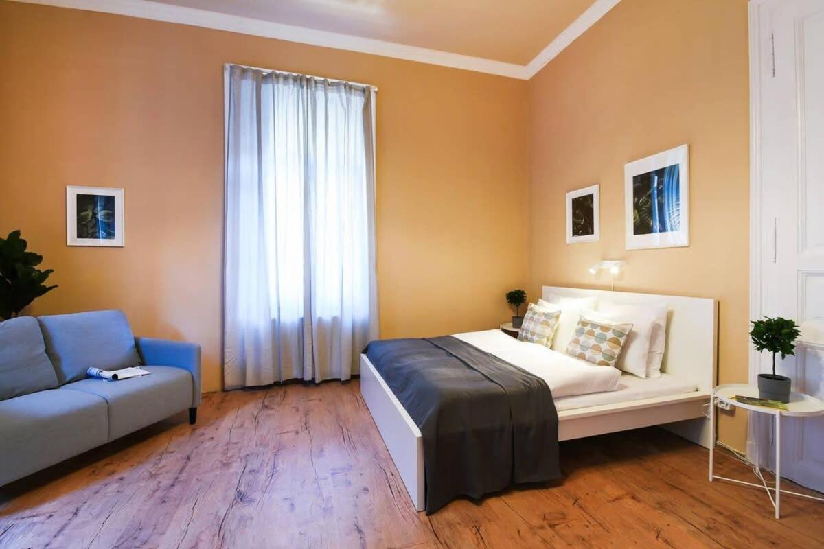Very Central Very Spacious New Home Budapest Bagian luar foto