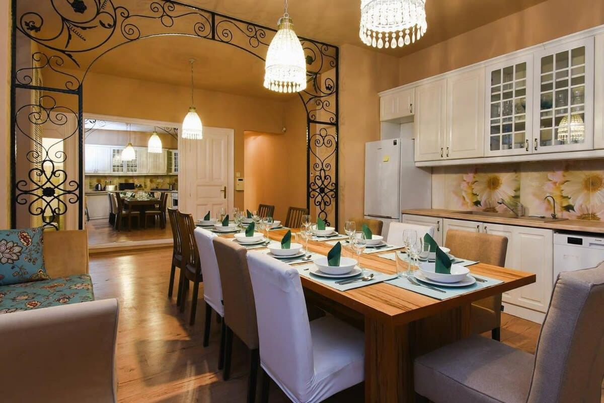 Very Central Very Spacious New Home Budapest Bagian luar foto